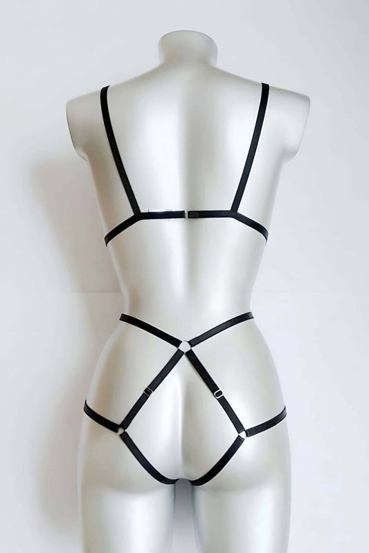 Rubber Harness That Makes Your Body Look Sexy
