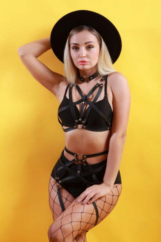 Fantasy Leather Garter Set