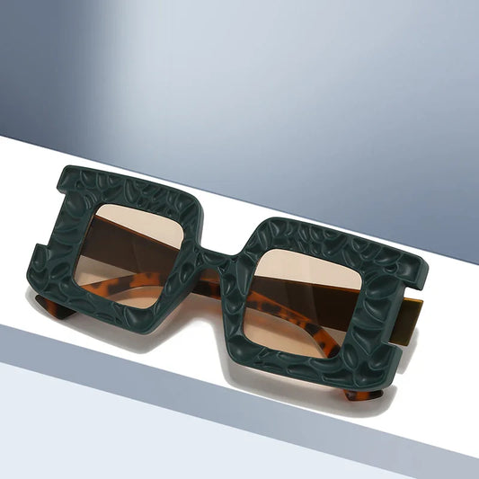 Lovestruck Kisses Square Sunglasses