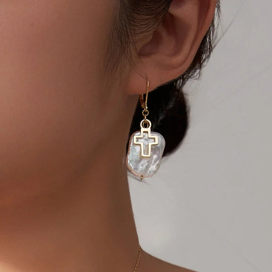 Last Kiss Still Pendant Necklace Set