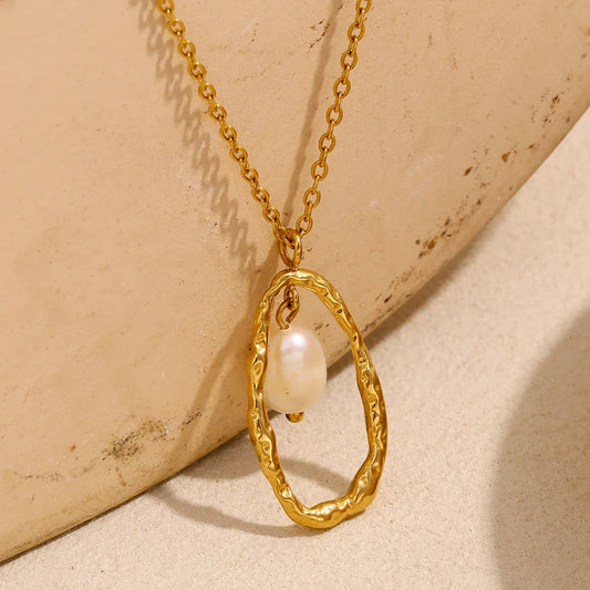 Dripping In Gold Pendant Necklace