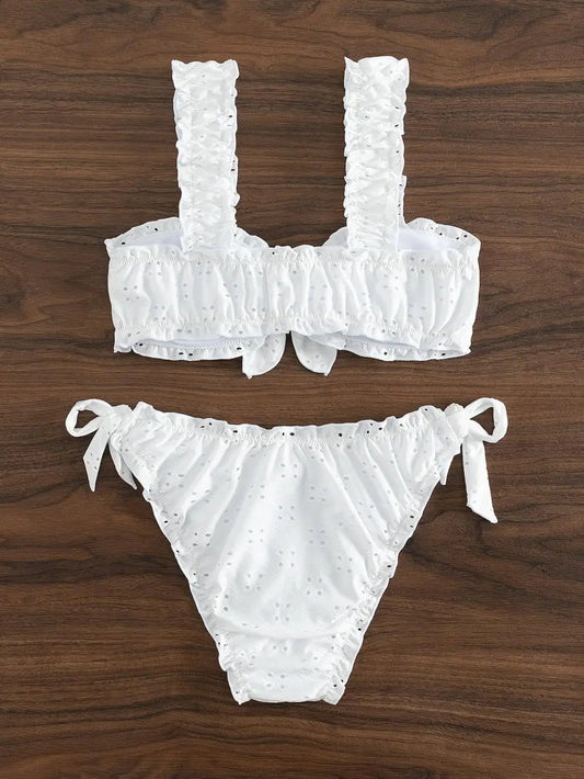 Chic Cut-Out Bikini – Vintage Chic