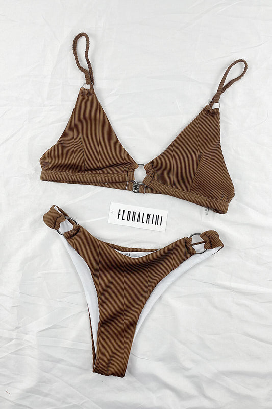 Elegant Swimsuit – Satin Glow