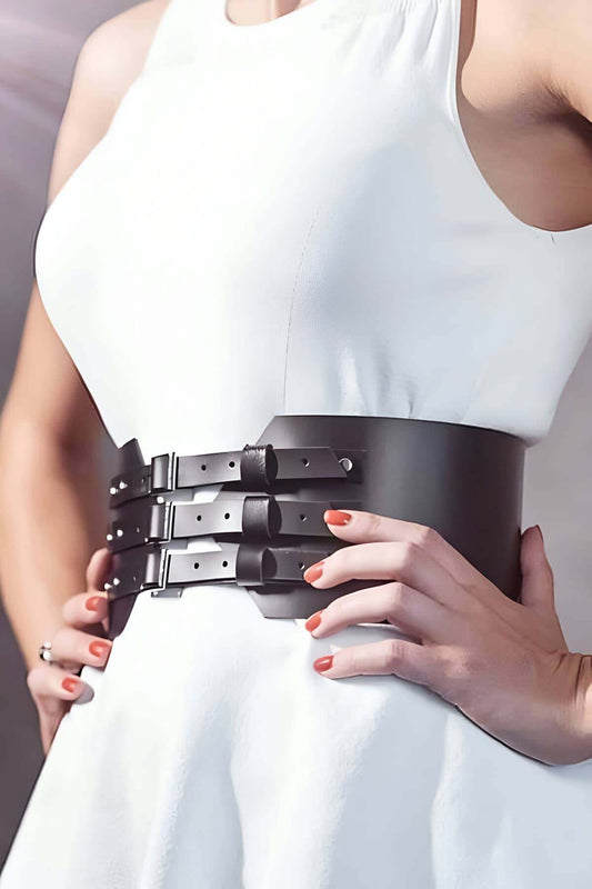 Stylish Leather Belt with 3 Buckle Details on the Front