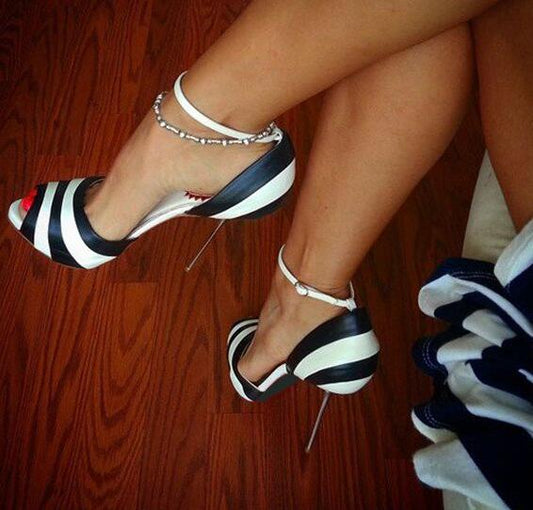 Girls in Black and White Stiletto