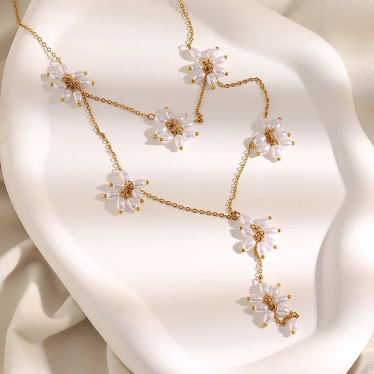 Lover in the Shadows Lariat Necklace