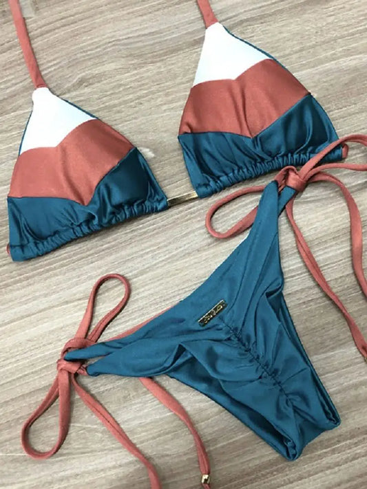 Elegant Strappy Swimsuit – Sun-Kissed